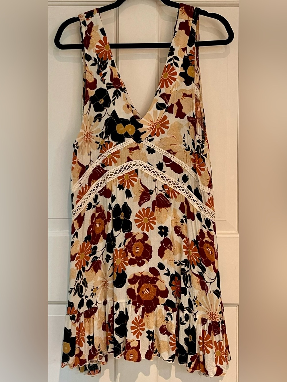 FREE PEOPLE Floral V Neck Sleeveless Mini Dress Cream Brown Lace Empire Waist MD
